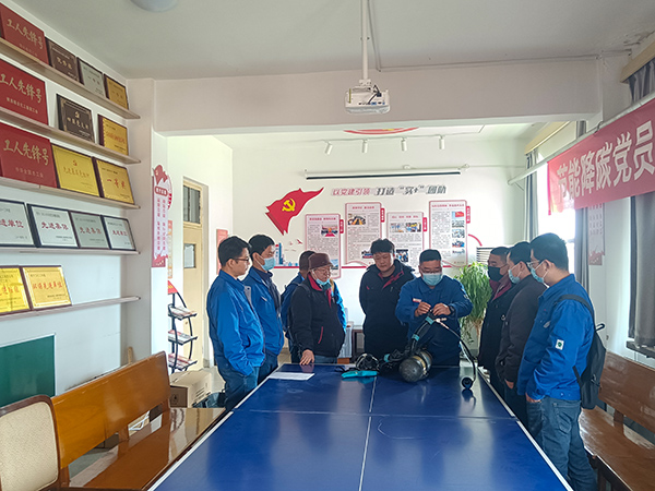 3月20日16：10，在合成車間活動(dòng)室開展空呼演練 (2)(副圖）.jpg