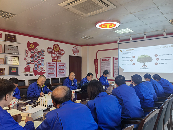 5月6日，公司領(lǐng)導(dǎo)王社教為第二片區(qū)學(xué)員講授黨課 (2)   600.jpg