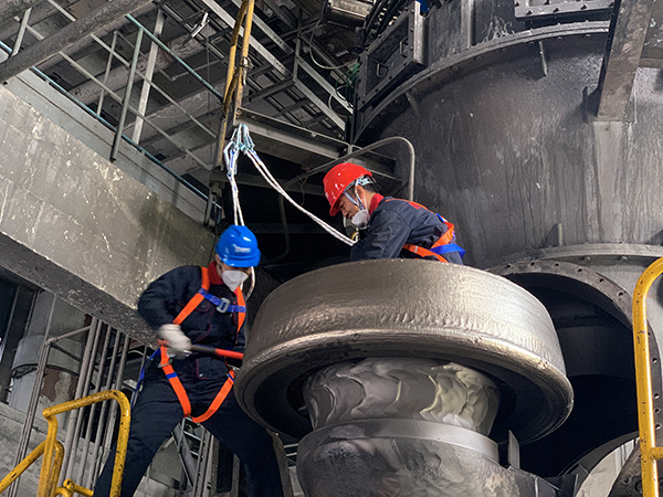 1698219350904528.jpeg 1號磨煤機(jī)檢修 動力車間 焦路秦.JPG