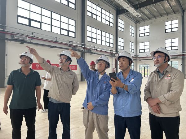 7.10公司領(lǐng)導(dǎo)深入施工現(xiàn)場、職工餐廳督導(dǎo)檢查附圖   1.jpg