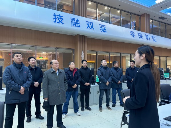 12.17陜煤集團總經(jīng)理助理李厚志一行到彬州公司督導調(diào)研安全生產(chǎn)工作 附圖2.jpg