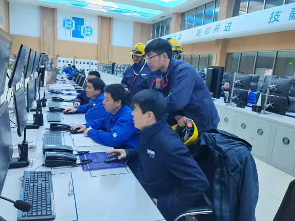 2024年12月8日，制氣車間化工三班崗位開展懂會能培訓(xùn).jpg
