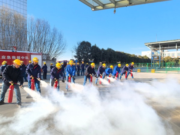 1736725759306609.jpeg 滅火器演練.jpg
