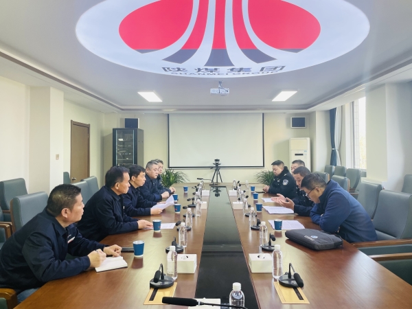 211742535817347568.jpg 3月20日公安局來(lái)公司檢查指導(dǎo)工作.jpg